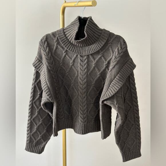 Central park West Tiegen Cables Sweater in Charcoal Large NWT - Picture 3 of 13